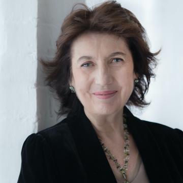 Imogen Cooper. Kuva: Sim Canetty-Clarke
